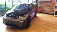 Mobil BMW i3, mobil listrik dihadirkan BMW di The 24th session of the Conference of the Parties (COP 24) yang digelar oleh United Nations Framework Convention on Climate Change (UNFCCC) di Katowice, Polandia. Konferensi ini berlangsung dari 2-14 Desember 2018. Foto: Angga Aliya ZRF