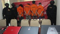 Total ada lima pelaku yang berhasil diamankan, mereka diantaranya AH, H, RM, dan AH, dan J.