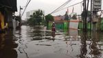 Potret Banjir yang Sempat Lumpuhkan Jalan Kemang Utara 9 Jaksel