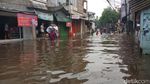 Potret Banjir yang Sempat Lumpuhkan Jalan Kemang Utara 9 Jaksel