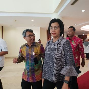 Di Depan Jokowi, Menkeu Pamer Defisit Terendah Sejak 2014