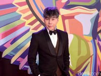 Tentang Roy Kiyoshi yang Disebut Fitnah Geprek Bensu Pakai Pesugihan