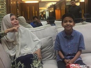 Bocah Pembuat Pembersih Sepatu Otomatis Ingin Seperti Bill Gates