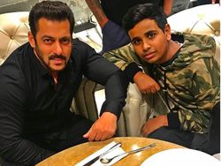 Gaya Tajir Melintir ala Instagrammer Remaja dari Dubai