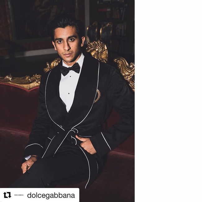 Pacho pun eksis diundang ke pekan mode dunia, dari New York ke Paris Fashion Week. Ia bahkan berjalan di runway Dolce & Gabbana untuk koleksi musim semi 2019 di Milan Fashion Week. Foto: Dok. Instagram @pachojaipur