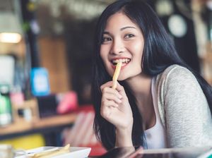 5 Makanan yang Ternyata Lebih Jahat dari Kentang Goreng Kalau Salah Masak