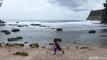 Foto: Libur Akhir Tahun ke Pantai Pribadi di Gunungkidul