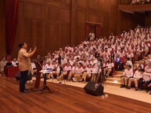 Pro-Prabowo Sangkal Tuduhan Tinju Meja di Depan Ulama