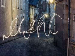 Deretan Lukisan Cahaya yang Memukau Mata