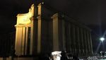 Sunyinya Menara Eiffel Pasca Demo Rompi Kuning