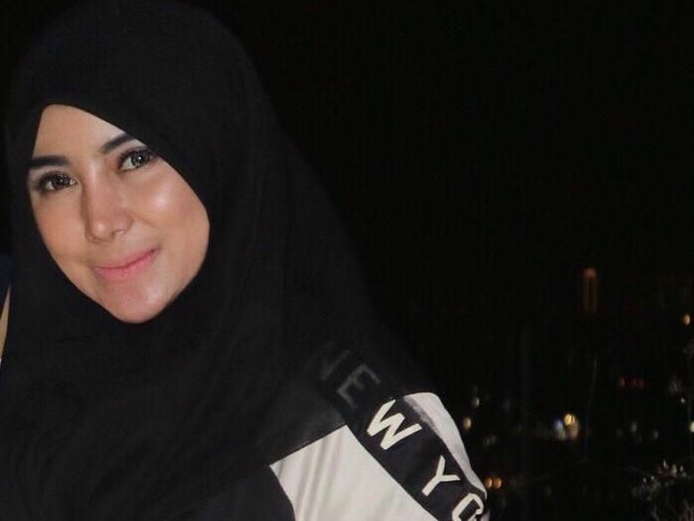 Daus Mini Nikah ke-3 Kali, Viany Zaelany Doakan Tak Dimanfaatkan Lagi Daus Mini Nikah ke-3 Kali, Viany Zaelany Doakan Tak Dimanfaatkan Lagi
