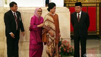 Wakil Presiden Jusuf Kalla dan istri juga menghadiri pelantikan ini.