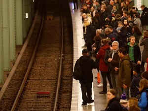 Perjalanan Kereta di Jerman Lumpuh karena Pegawai Mogok Kerja