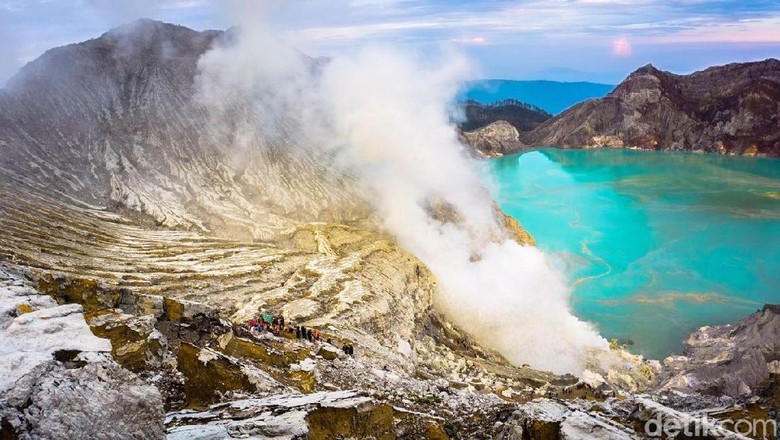 Kawah Ijen (Ardian Fanani/detikTravel) Kawah Ijen (Ardian Fanani/detikTravel)