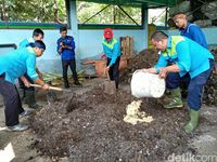 Strategi 'Kang Pisman' Pangkas Rp 150 M Anggaran Sampah