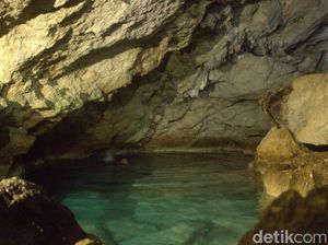 Foto: Keajaiban Gua Kristal di Kupang