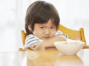 Suami-Istri Ini Dilaporkan ke Polisi karena Anak Hanya Makan Makanan Vegan