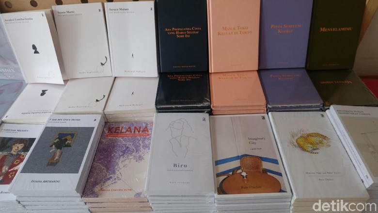 Gaet Penulis Muda, Comma Books akan Terbitkan Novel Grafis Gaet Penulis Muda, Comma Books akan Terbitkan Novel Grafis