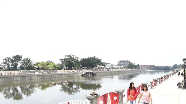 Bendung Tirtonadi Solo
