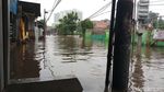 Potret Banjir yang Sempat Lumpuhkan Jalan Kemang Utara 9 Jaksel