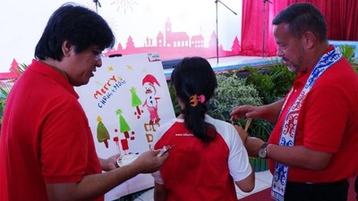 Berbagi Keceriaan Natal di Palangka Raya