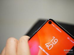 Penampakan Menawan Samsung Galaxy A8s