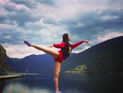 Gaya Jetset si Cantik Putri Pendiri Huawei