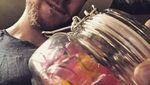Jago Ciptakan Musik, Calvin Harris Juga Handal Tanam Semangka dan Buah