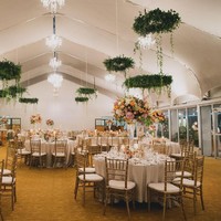 Terakhir adalah Garden Pavilion yang elegan dengan suasana romantis di taman. Untuk menyewa tempat ini Anda harus merogoh kocek SGD 8 ribu ++ atau Rp 85 juta plus plus, dan lalu menambah SGD 108 atau Rp 1,2 juta untuk per orangnya. Foto: The Ritz-Carlton, Millenia Singapura