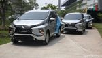 Senyum Pramugari Garuda dan Mobil Barunya