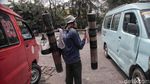 Senyum Penjual Air Aren Bertahan di Tengah Gerusan Zaman