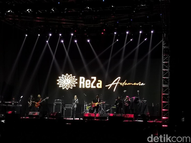 Foto: Reza Artamevia buka MLTR / Dyah P Saraswati Foto: Reza Artamevia buka MLTR / Dyah P Saraswati