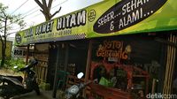 Sensasi Kenyal Legit Cendol Hitam Khas Blitar