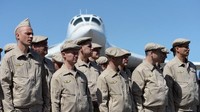 Selain dua pesawat pengebom TU-160, Rusia juga mengerahkan pesawat transpor An-124 dan pesawat penumpang Il-62. Tidak jelas berapa lama pengerahan Rusia tersebut akan berlangsung. Foto: Photo by Federico PARRA/AFP