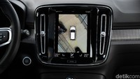 Kali ini giliran XC40 dinobatkan sebagai mobil terbaik Jepang usai dipilih oleh 60 juri yang terdiri dari 40 wartawan Jepang dan 20 eksekutif pabrikan Jepang. Foto: Volvo