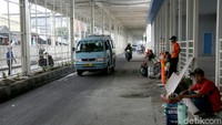 Kawasan Tanah Abang, Jakarta Pusat, diketahui sebagai area sibuk yang selalu dikunjungi oleh masyarakat. Oleh karena itu Pemprov DKI Jakarta ingin membangun kawasan Tanah Abang sebagai kawasan terpadu yang berbasis Transit Oriented Development (TOD). Salah satu caranya adalah dengan membangun jembatan penyeberangan multiguna atau Skybridge Tanah Abang.