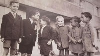 Selain mainan, museum ini juga memiliki beragam permainan dan arsip bagaimana anak-anak Edinburgh bermain dan dibesarkan.  (Museum of Childhood, Edinburgh/Facebook)