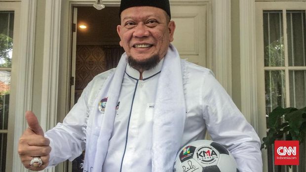 Janji Ruhut Potong Kuping Jika Ahok Kalah Diungkit Gerindra