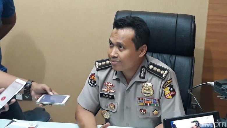 Polri Imbau Tak Ada Mobilisasi Massa saat Slamet Maarif Diperiksa Polri Imbau Tak Ada Mobilisasi Massa saat Slamet Maarif Diperiksa