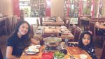 Momen Manis Cynthia Saat Makan Bareng Giring dan Keluarga Kecilnya
