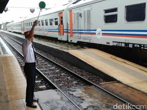 Libur Nataru, 1.400 Petugas PT KAI Siaga di Titik Rawan Bencana