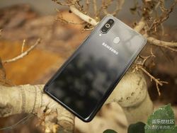 Penampakan Menawan Samsung Galaxy A8s