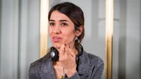 Murad ditangkap oleh milisi ISIS pada 2014 lalu, bersama wanita Yazidi lainnya, ia dipaksa menjadi budak seks. Bahkan banyak diantaranya yang diperkosa beramai-ramai setiap hari. Selain menjadi budak seks, wanita-wanita itu juga diperjual-belikan di pasar, banyak juga wanita Yazidi yang dilelang melalui layanan pesan seperti Whatsapp dan Telegram. NTB Scanpix/Heiko Junge via Reuters.