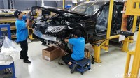 Begini suasana pabrik Mercedes-Benz di Wanaherang, Bogor.