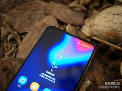 Penampakan Menawan Samsung Galaxy A8s