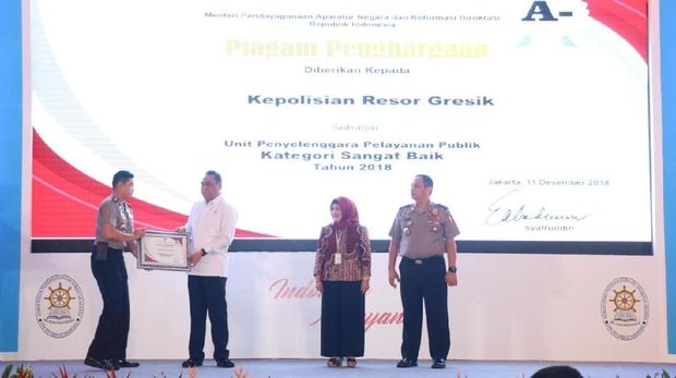 Polres Gresik Sabet Predikat Polres Terbaik Layanan SIM dan SKCK