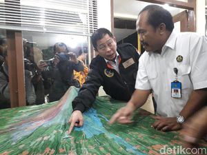 Jonan Pastikan Aktivitas Gunung Merapi Tak Ganggu Liburan Nataru