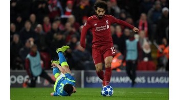 Nasib serupa dialami Napoli yang harus terjerembap ke Europa League setelah takluk 1-0 dari Liverpool. Foto: Istimewa