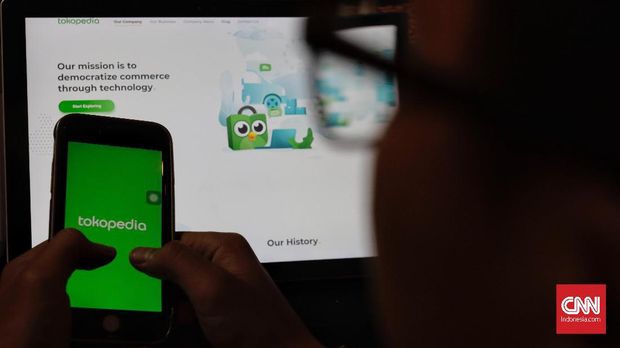 Ilustrasi tokopedia, Ilustrasi Aplikasi tokopedia, Ilustrasi Aplikasi e-commerce tokopedia