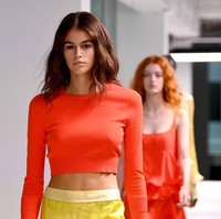 Terpilihnya Kaia Gerber sebagai Model of the Year, membuat remaja berambut brunette ini bergabung dengan para model high-profile yang juga pernah menerima penghargaan serupa. Sebut saja Kate Moss, Lily Cole, Jourdan Dunn dan Cara Delevingne. Foto: Getty Images